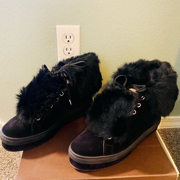 EUC Louis Vuitton Black Suede Rabbit Fur Jazzy High-Top Sneakers - Picture 4 of 15